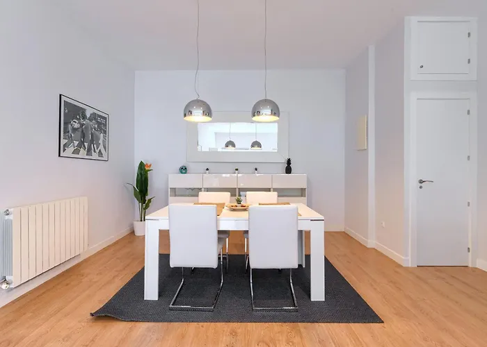 San Anton Old Town By Next Stop Bilbao