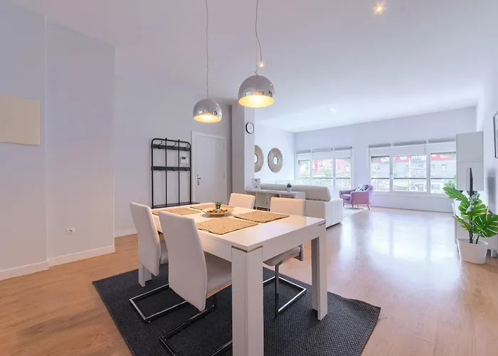 San Anton Old Town By Next Stop Bilbao